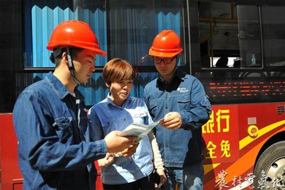 孟州供电 党员零距离服务新能源汽车，助力绿色出行